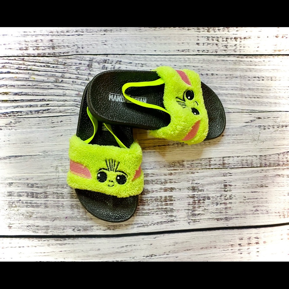 Baby Yoda Toddler Sandals slide